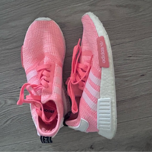 ADIDAS • NMD R1 Sun Glo Sneaker • 6.5 • Orange/Pink • - Picture 3 of 10